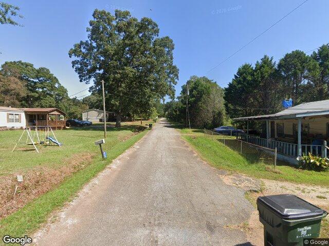 hall street, thomaston,  GA 30286