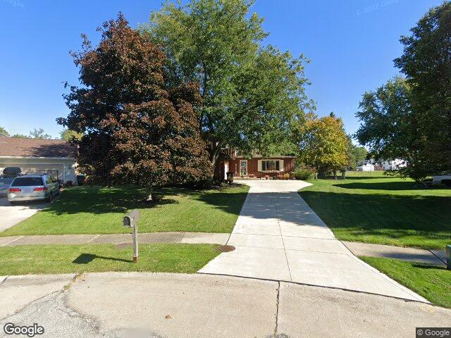 3776 claridge oval, brunswick,  OH 44212