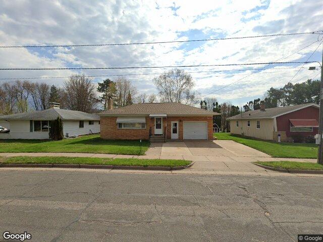 1605 cherry st, wausau,  WI 54401