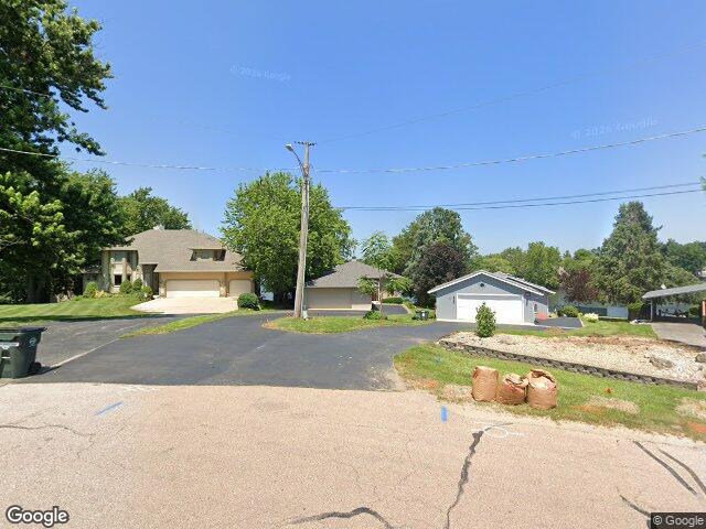 24 holiday dr, somonauk,  IL 60552