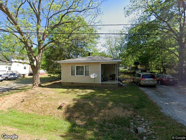 712 w horne st, clayton,  NC 27520