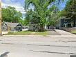 826 w 75th st, kansas city,  MO 64114