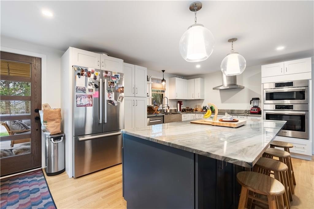 429 howland rd, east greenwich,  RI 02818