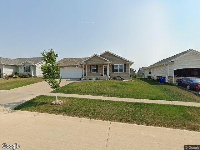 5701 mayfair st sw, cedar rapids,  IA 52404