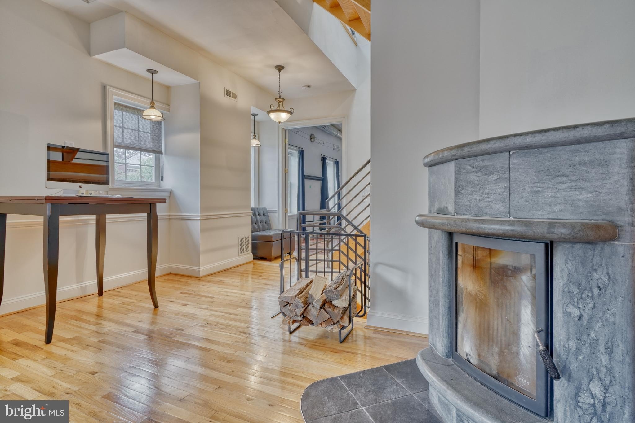 143 e west st, baltimore,  MD 21230