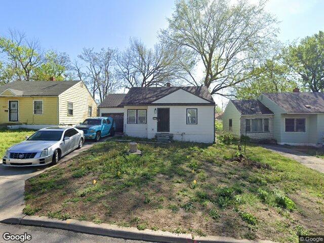 5609 wabash ave, kansas city,  MO 64130