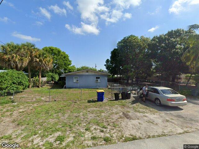 377 se tejon street, stuart,  FL 34996