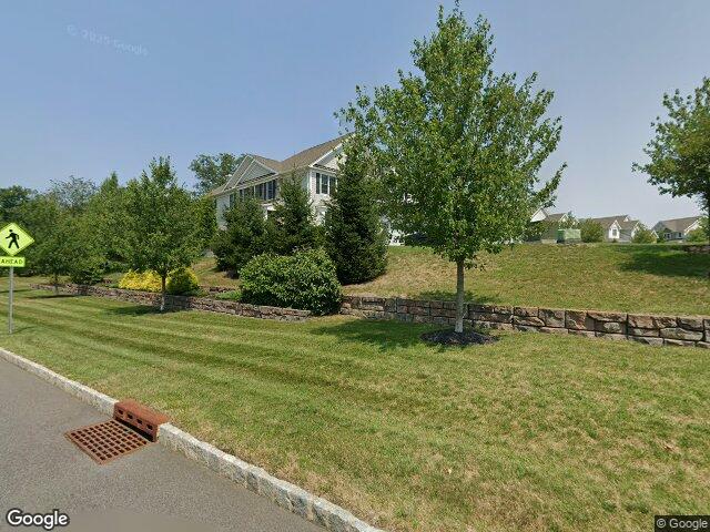 44 hazy gate ter, franklin lakes,  NJ 07417