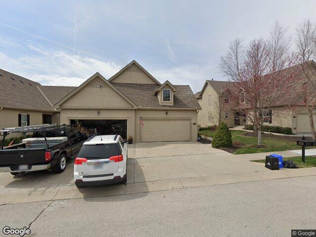 2105 ne 107th ter, kansas city,  MO 64155