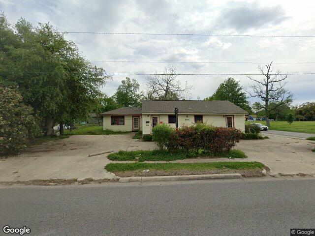 2402 n 16th st, orange,  TX 77630