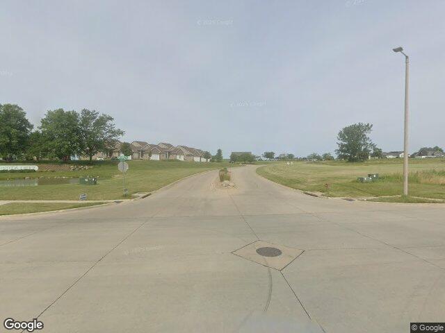 3328 artesian rd, marion,  IA 52302