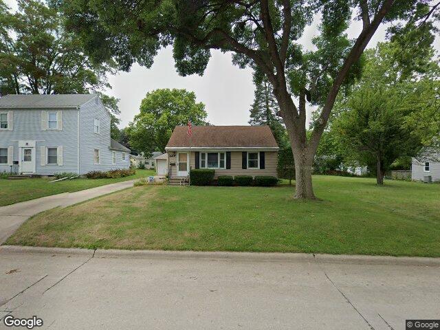 920 26th st, marion,  IA 52302