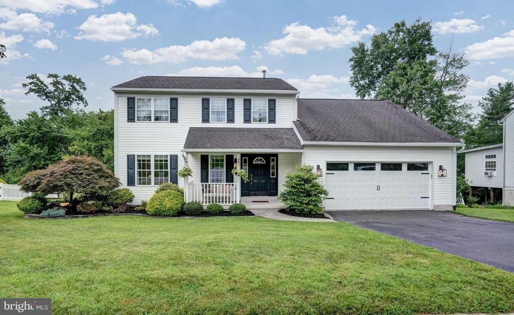 404 antietam dr, douglassville,  PA 19518