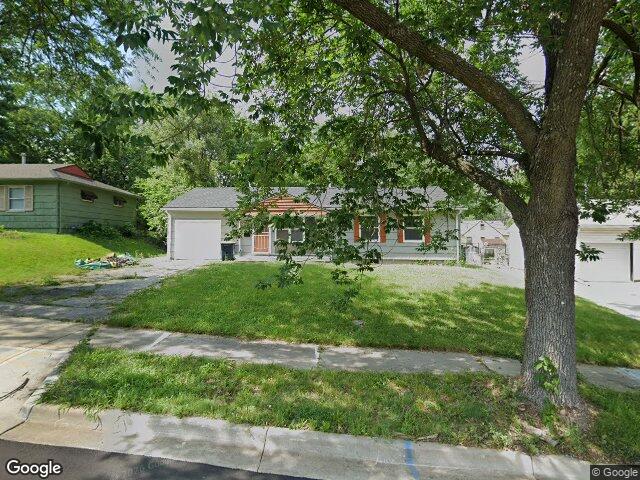 5204 e 41st st, kansas city,  MO 64130