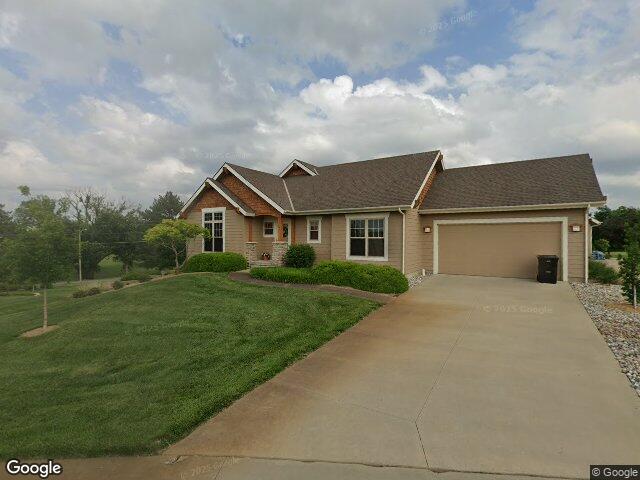 1869 overlook dr, salina,  KS 67401