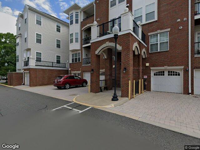 9200 charleston dr #407, manassas,  VA 20110
