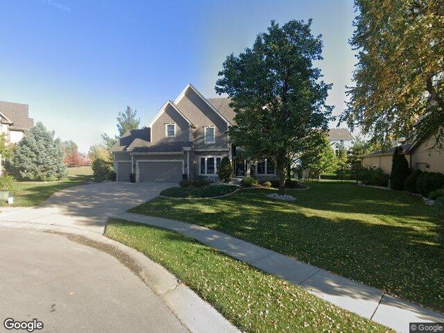 9623 n crescent ct, kansas city,  MO 64157