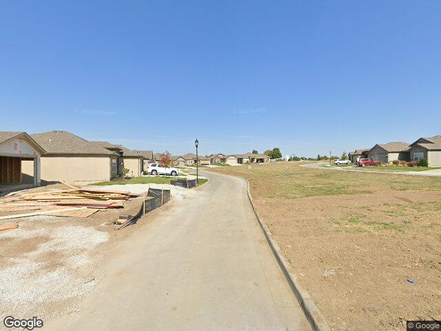 2119 greenfield point, kearney,  MO 64060