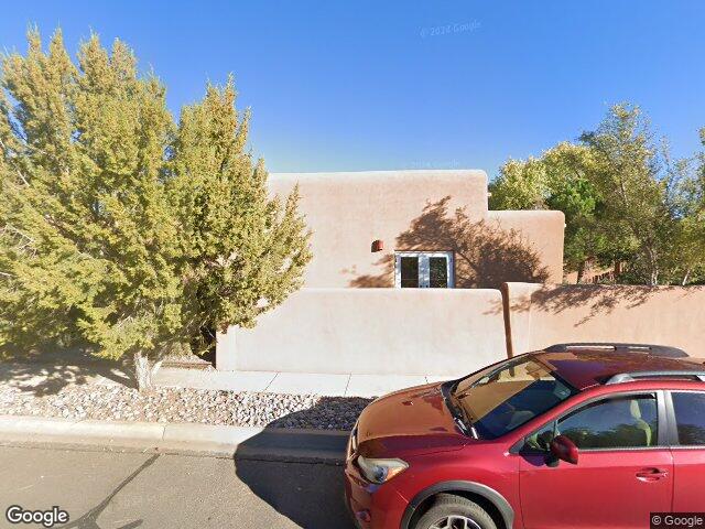 2220 paseo de los chamisos, santa fe,  NM 87505