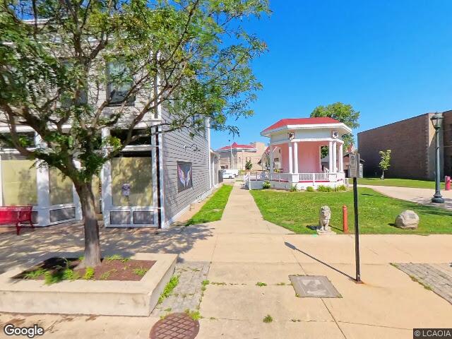 62 16th ave sw, cedar rapids,  IA 52404