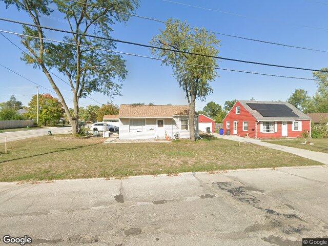 1222 35th st ne, cedar rapids,  IA 52402