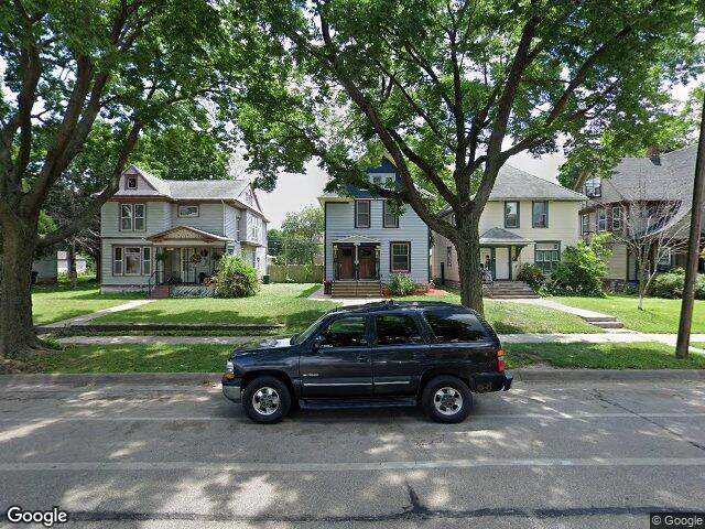 1517 2nd ave se, cedar rapids,  IA 52403