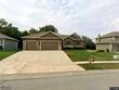 1402 nw burr oak ln, grain valley,  MO 64029