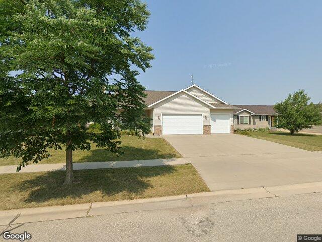 1016 koudsi blvd nw, cedar rapids,  IA 52405