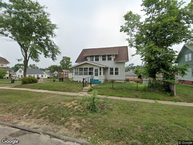 273 highland dr nw, cedar rapids,  IA 52405