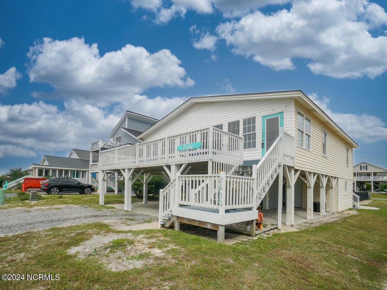 2630 e beach dr, oak island,  NC 28465