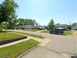 2825 schultz dr nw, cedar rapids,  IA 52405