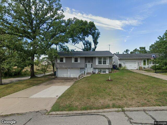 1523 26th st se, cedar rapids,  IA 52403