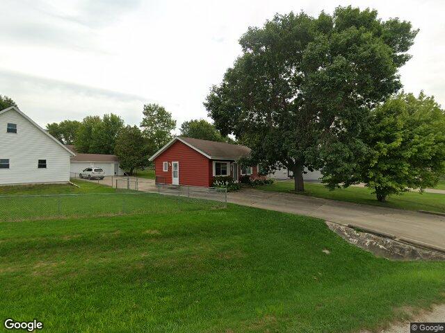 300 palo rd, center point,  IA 52213