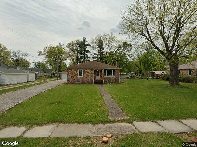 114 w bruton st, centralia,  MO 65240
