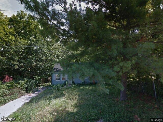8815 e 49th st, kansas city,  MO 64129