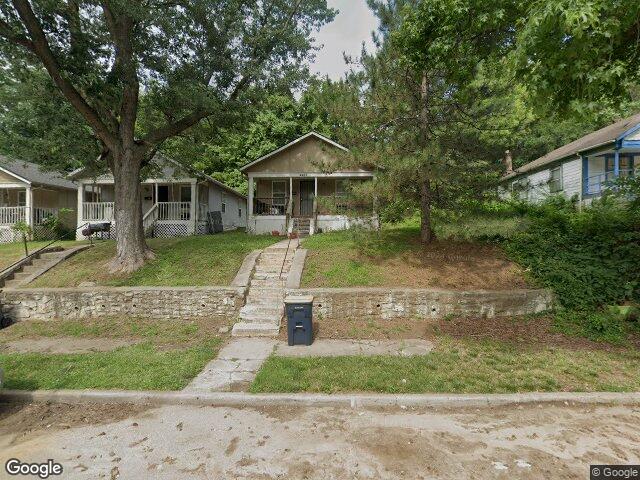 4422 garfield ave, kansas city,  MO 64130