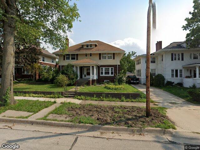 1831 2nd ave se, cedar rapids,  IA 52403