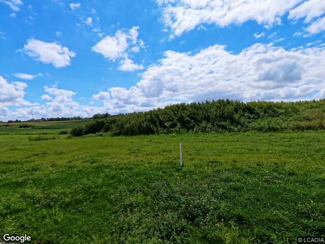 3213 village way, robins,  IA 52411