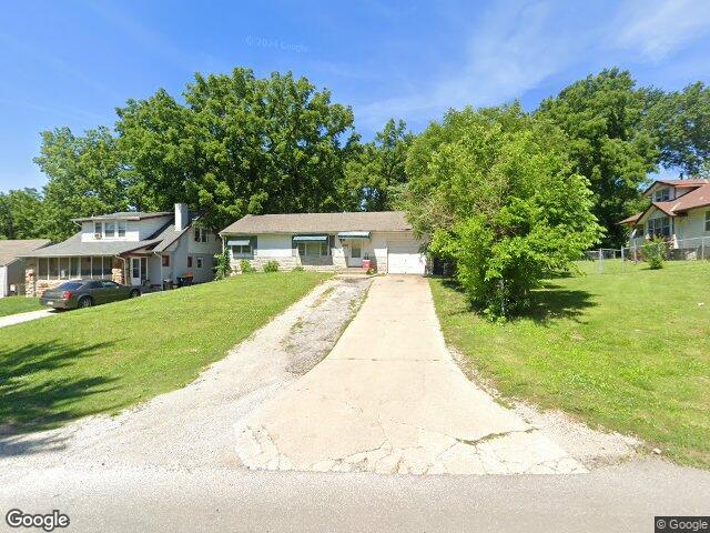 8004 brooklyn ave, kansas city,  MO 64132