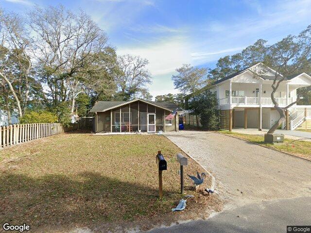 338 ne 39th st, oak island,  NC 28465