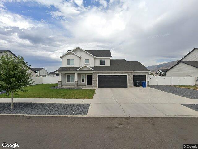 763 e 1200 s, hyrum,  UT 84319