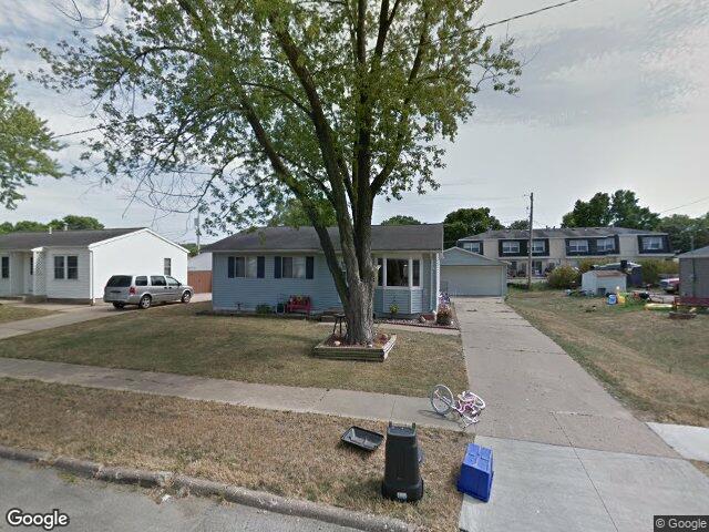 825 valleyview dr, marion,  IA 52302