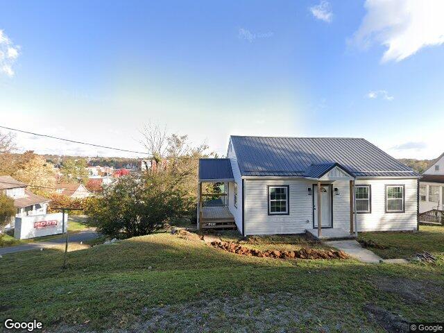 201 1st st se, pulaski,  VA 24301