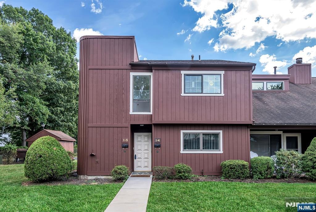 1-5 chestnut pl, waldwick,  NJ 07463