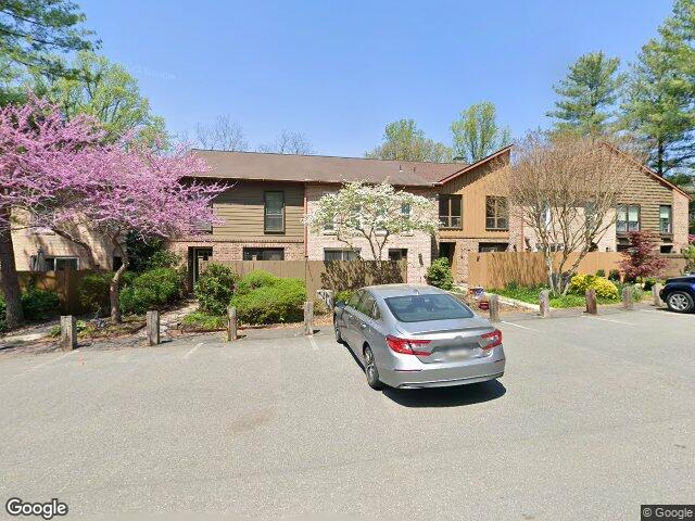 198 oakmont ct, reading,  PA 19607