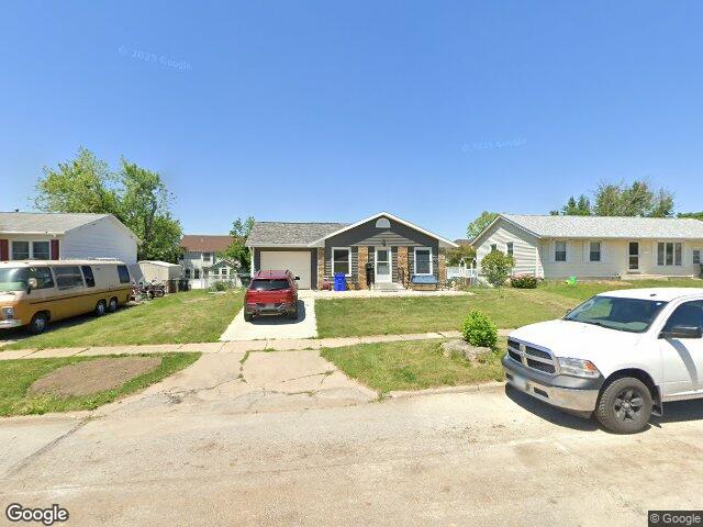 208 atwood dr sw, cedar rapids,  IA 52404