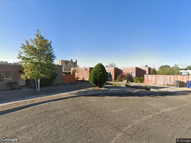 2450 calle contessa, santa fe,  NM 87505
