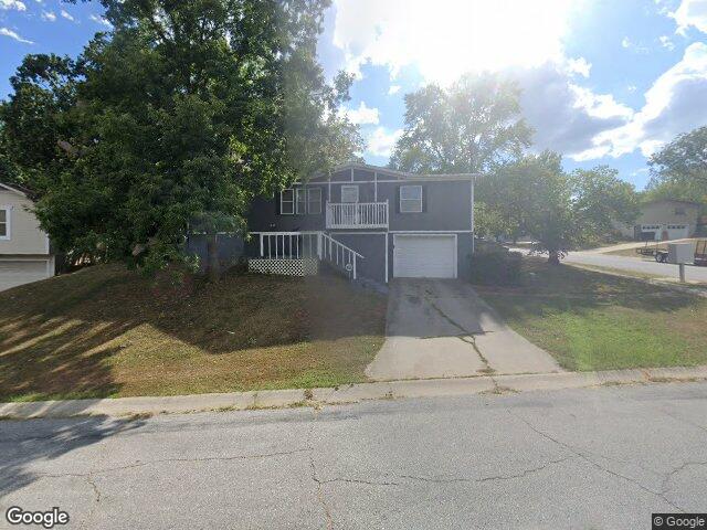 4904 w christie cir, blue springs,  MO 64015