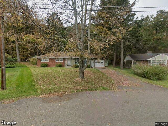 4048 lauderdale dr, vestal,  NY 13850