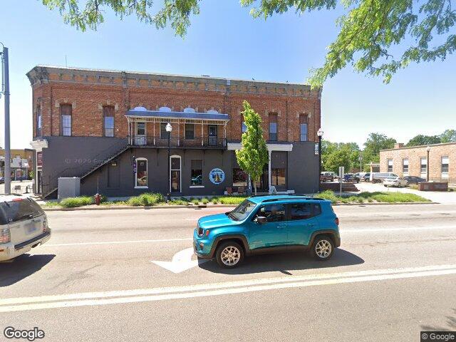 105 n kalamazoo street, paw paw,  MI 49079